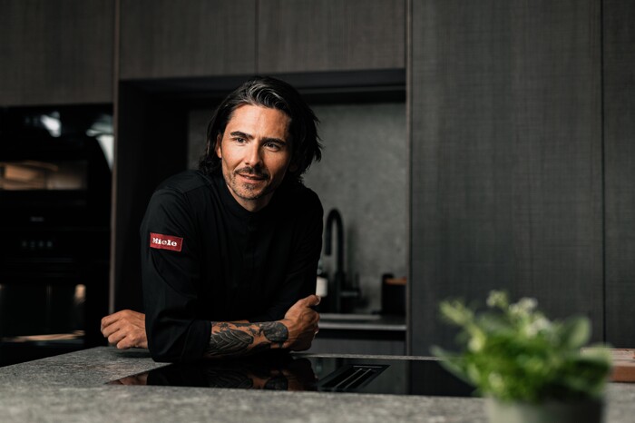 Kalbsrücken mit Rauchforellensauce und Tomatenvinaigrette – Food Zurich